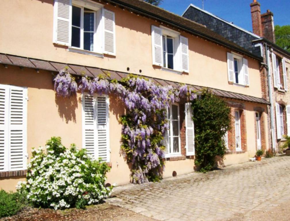 Ferme du Château Bailleau-l'Eveque Exterior foto